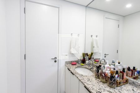 Apartamento à venda com 150m², 3 quartos e 2 vagas Apartamento à venda com 150m², 3 quartos e 2 vagasBanheiro Quarto 2
