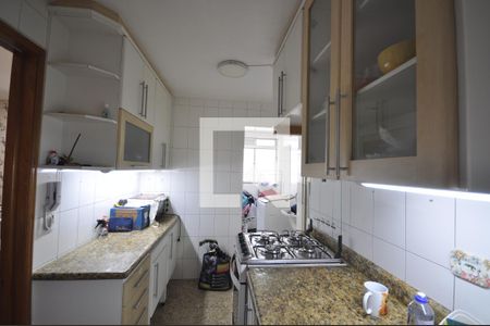 Apartamento à venda com 84m², 3 quartos e 2 vagasCozinha