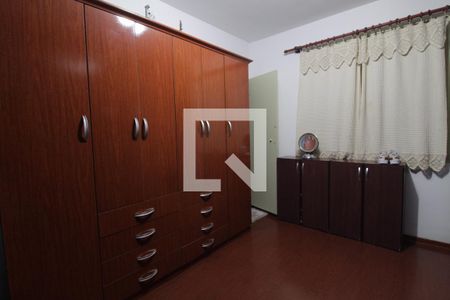 Casa à venda com 367m², 5 quartos e 6 vagasQuarto 2