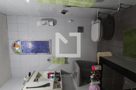 Casa à venda com 367m², 5 quartos e 6 vagasBanheiro da Suíte 