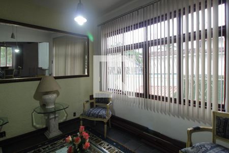 Casa à venda com 367m², 5 quartos e 6 vagasSala/anexo