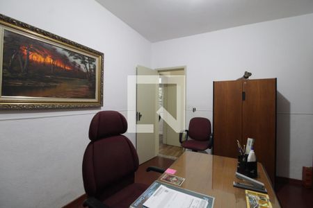 Casa à venda com 367m², 5 quartos e 6 vagasQuarto 1