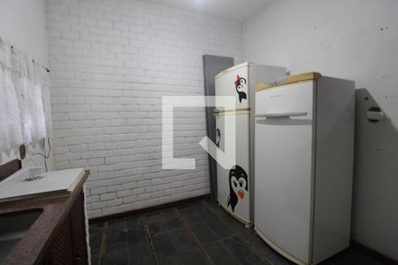 Casa à venda com 367m², 5 quartos e 6 vagasCozinha/Anexo