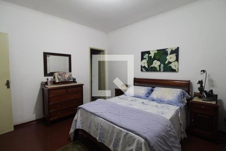 Casa à venda com 367m², 5 quartos e 6 vagasSuíte 