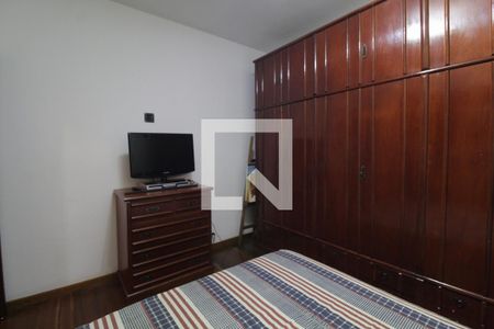 Casa à venda com 367m², 5 quartos e 6 vagasQuarto/Anexo