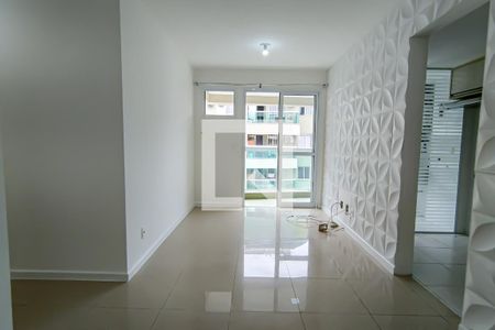 sala de apartamento para alugar com 2 quartos, 70m² em Pechincha, Rio de Janeiro