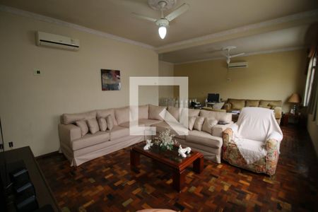 Casa à venda com 329m², 5 quartos e 3 vagasSala 2