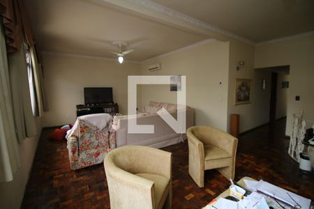 Casa à venda com 329m², 5 quartos e 3 vagasSala 2