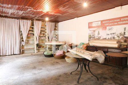 Casa à venda com 399m², 5 quartos e 8 vagasGalpão