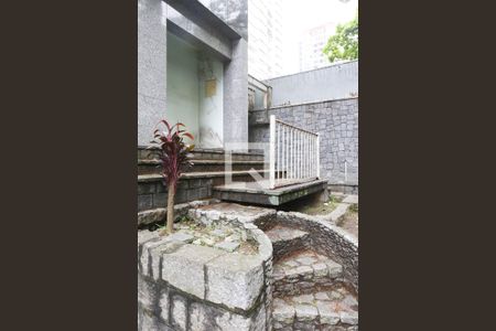 Casa à venda com 399m², 5 quartos e 8 vagasÁrea Externa