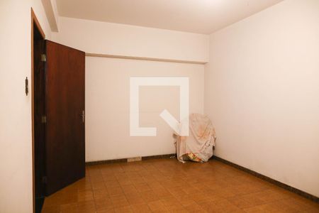 Casa à venda com 399m², 5 quartos e 8 vagasQuarto 2