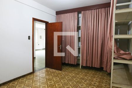Casa à venda com 399m², 5 quartos e 8 vagasQuarto 3