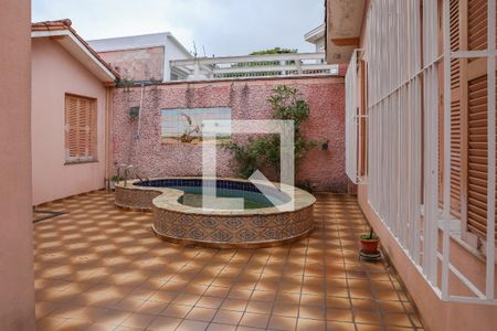 Casa à venda com 360m², 3 quartos e 4 vagas Casa à venda com 360m², 3 quartos e 4 vagasPiscina