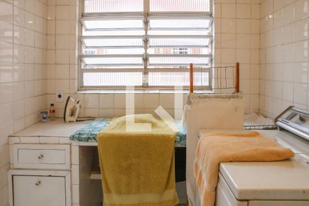 Casa à venda com 360m², 3 quartos e 4 vagas Casa à venda com 360m², 3 quartos e 4 vagasÁrea de Serviço