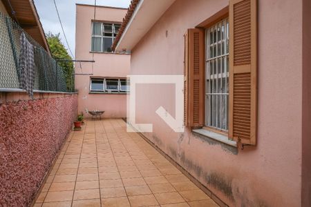 Casa à venda com 360m², 3 quartos e 4 vagas Casa à venda com 360m², 3 quartos e 4 vagasQuintal