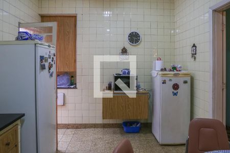 Casa à venda com 360m², 3 quartos e 4 vagas Casa à venda com 360m², 3 quartos e 4 vagasCozinha