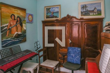 Casa à venda com 360m², 3 quartos e 4 vagas Casa à venda com 360m², 3 quartos e 4 vagasQuarto de Serviço