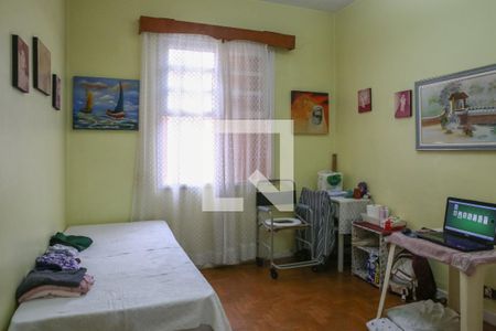 Casa à venda com 360m², 3 quartos e 4 vagas Casa à venda com 360m², 3 quartos e 4 vagasQuarto 2