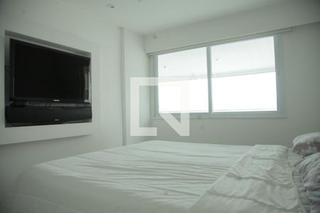 Apartamento à venda com 180m², 4 quartos e 3 vagasQuarto 2