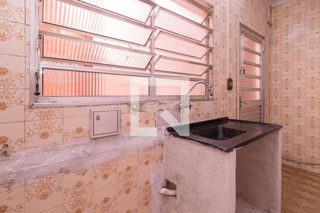 Cozinha de casa para alugar com 1 quarto, 30m² em Parque dos Bancarios, São Paulo