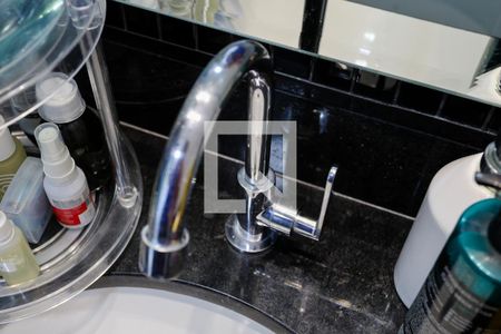 Apartamento à venda com 116m², 2 quartos e 2 vagas Apartamento à venda com 116m², 2 quartos e 2 vagasBanheiro da Suíte