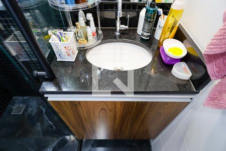 Apartamento à venda com 116m², 2 quartos e 2 vagas Apartamento à venda com 116m², 2 quartos e 2 vagasBanheiro da Suíte