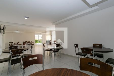 Apartamento à venda com 116m², 2 quartos e 2 vagas Apartamento à venda com 116m², 2 quartos e 2 vagasÁrea comum - Salão de festas