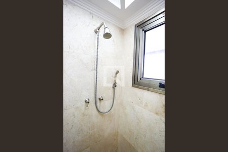 Apartamento à venda com 227m², 4 quartos e 6 vagas Apartamento à venda com 227m², 4 quartos e 6 vagasBanheiro da Suíte 2