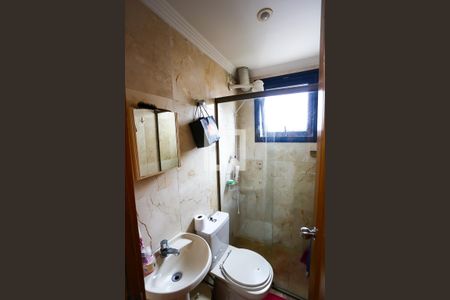 Apartamento à venda com 227m², 4 quartos e 6 vagas Apartamento à venda com 227m², 4 quartos e 6 vagasBanheiro de Serviço