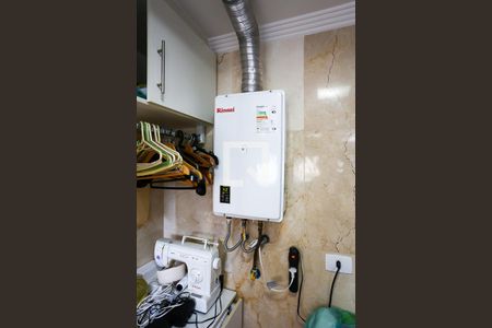 Apartamento à venda com 227m², 4 quartos e 6 vagas Apartamento à venda com 227m², 4 quartos e 6 vagasÁrea de Serviço