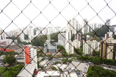 Apartamento à venda com 227m², 4 quartos e 6 vagas Apartamento à venda com 227m², 4 quartos e 6 vagasVista Suíte 2