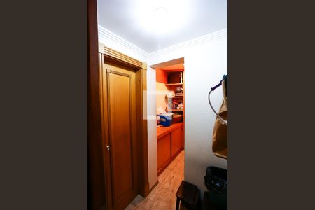 Apartamento à venda com 227m², 4 quartos e 6 vagas Apartamento à venda com 227m², 4 quartos e 6 vagasQuarto de Serviço