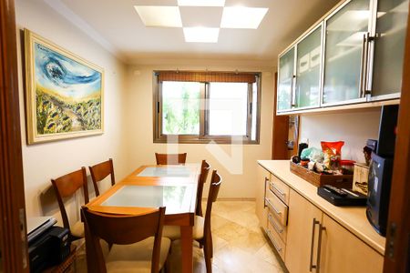 Apartamento à venda com 227m², 4 quartos e 6 vagas Apartamento à venda com 227m², 4 quartos e 6 vagasCopa