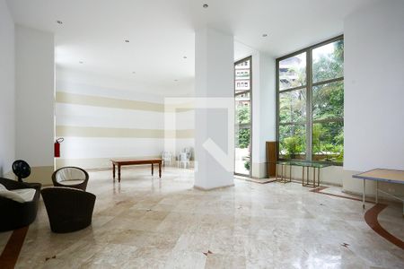 Apartamento à venda com 227m², 4 quartos e 6 vagas Apartamento à venda com 227m², 4 quartos e 6 vagasÁrea comum - Salão de festas