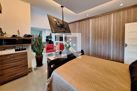 Casa de condomínio à venda com 530m², 5 quartos e 5 vagas Casa de condomínio à venda com 530m², 5 quartos e 5 vagasÁrea comum