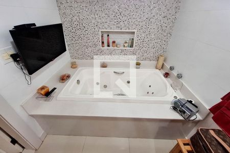 Casa de condomínio à venda com 530m², 5 quartos e 5 vagas Casa de condomínio à venda com 530m², 5 quartos e 5 vagasÁrea comum