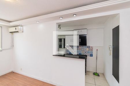 Sala de apartamento à venda com 2 quartos, 52m² em Parada de Lucas, Rio de Janeiro