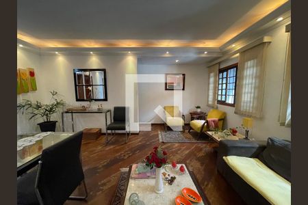 Sala de casa para alugar com 4 quartos, 126m² em Jardim Pinheiros, São Paulo
