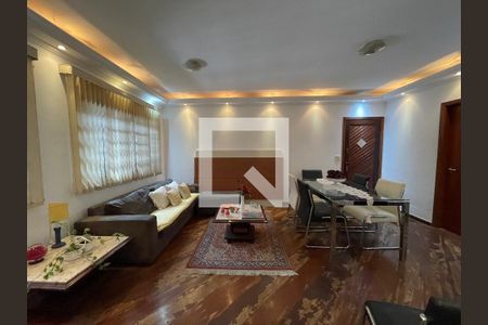 Sala de casa para alugar com 4 quartos, 126m² em Jardim Pinheiros, São Paulo