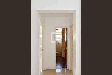 Apartamento à venda com 80m², 3 quartos e 1 vaga Apartamento à venda com 80m², 3 quartos e 1 vagaCorredor