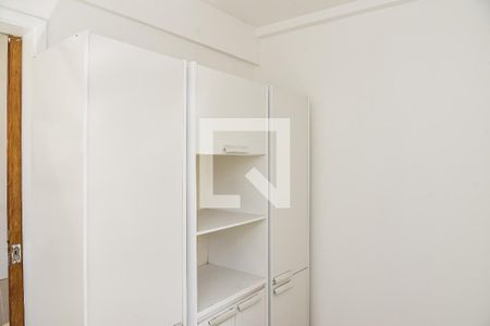 Apartamento à venda com 80m², 3 quartos e 1 vaga Apartamento à venda com 80m², 3 quartos e 1 vagaQuarto de Serviço