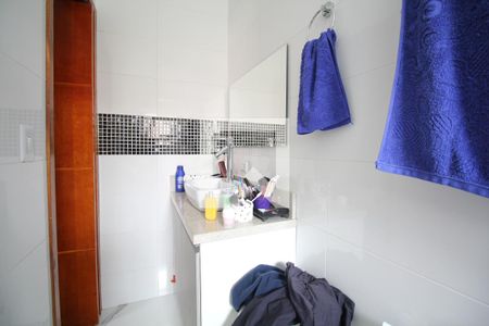 Casa à venda com 130m², 3 quartos e 3 vagasBanheiro da Suíte 2