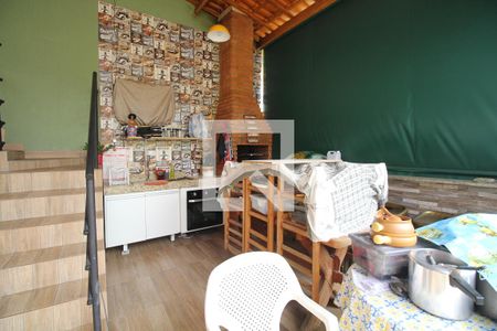 Casa à venda com 130m², 3 quartos e 3 vagas Churrasqueira