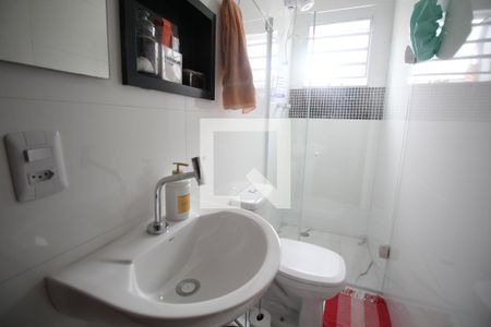 Casa à venda com 130m², 3 quartos e 3 vagasBanheiro