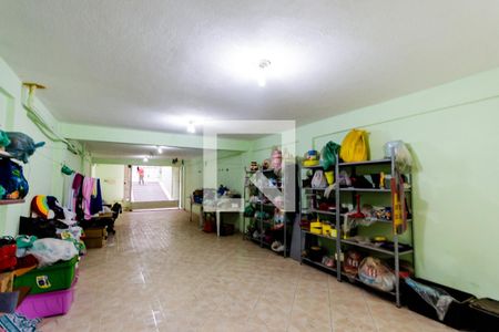 Casa à venda com 297m², 2 quartos e 1 vaga Casa à venda com 297m², 2 quartos e 1 vagaGaragem