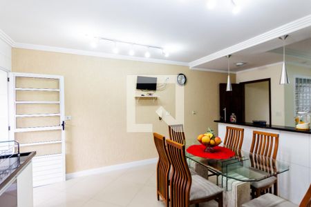 Casa à venda com 297m², 2 quartos e 1 vaga Casa à venda com 297m², 2 quartos e 1 vagaCozinha