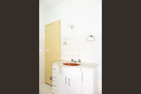 Apartamento à venda com 73m², 2 quartos e sem vaga Apartamento à venda com 73m², 2 quartos e sem vagaBanheiro
