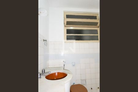 Apartamento à venda com 73m², 2 quartos e sem vaga Apartamento à venda com 73m², 2 quartos e sem vagaBanheiro