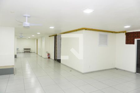 Apartamento à venda com 73m², 2 quartos e sem vaga Apartamento à venda com 73m², 2 quartos e sem vagaÁrea comum - Salão de festas