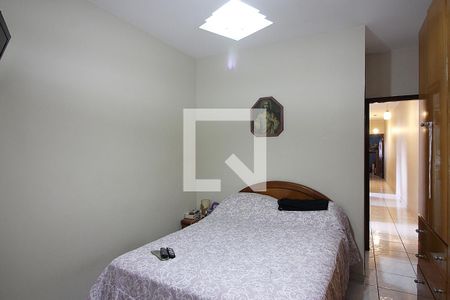 Casa à venda com 213m², 4 quartos e 2 vagasQuarto 1 - Suíte